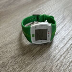 Polar FT4 Heart Rate Monitor Fitness Watch Green Tested Working New Battery